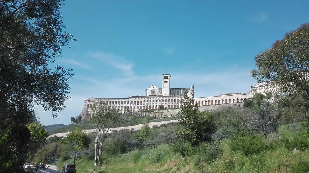 Casa Del Frate Apartment Assisi 0*,